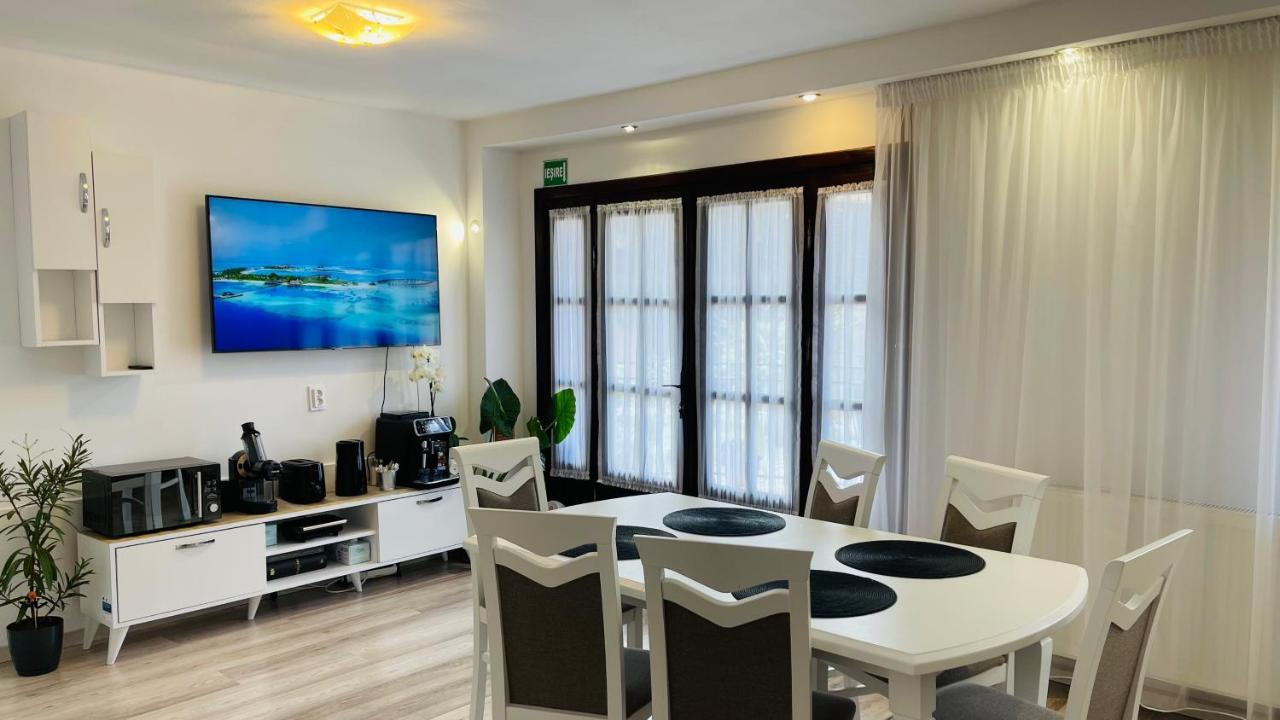 Apartamento Leto House Târgu Jiu Exterior foto